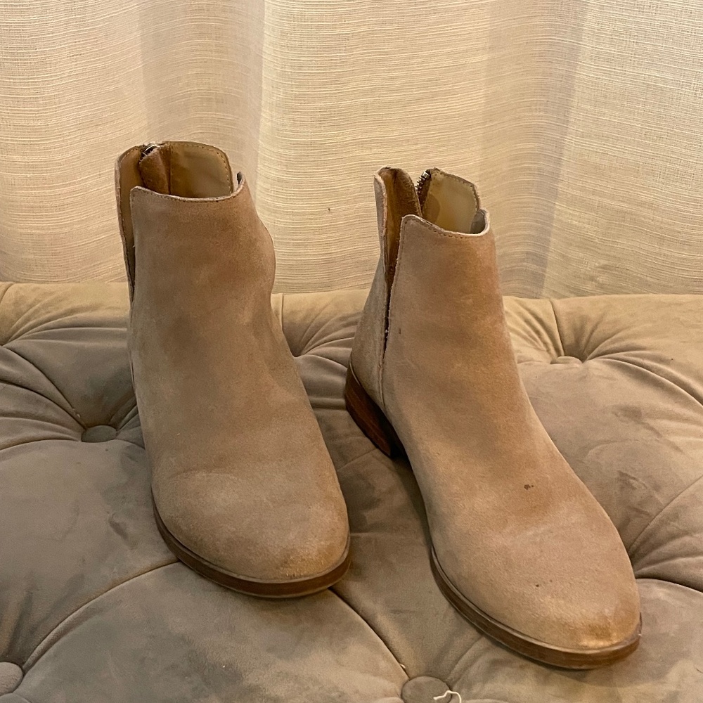 Yaal Ankle Boots
